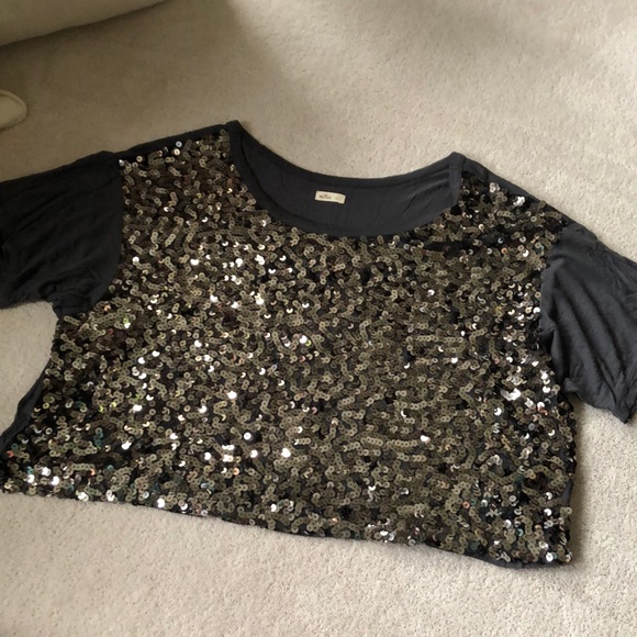 Hollister sequin t-shirt! - Picture 1 of 5